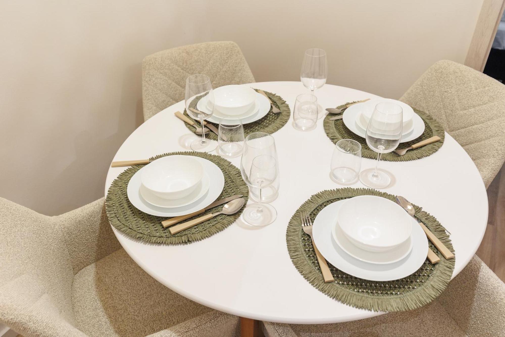 Apartment Chic 2 Bedrooms *